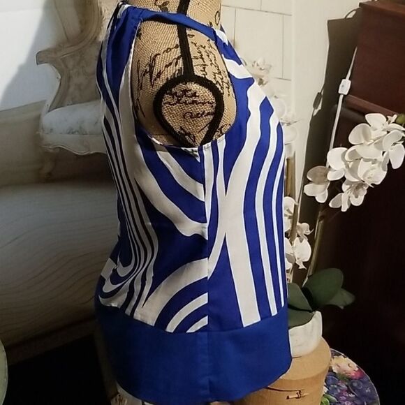 New York & Co. Cobalt Blue and White Halter Style Top Size XS - Picture 4 of 7